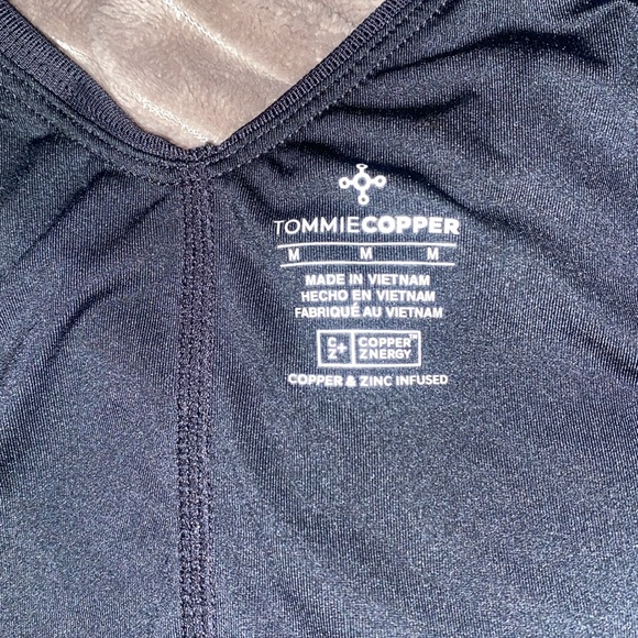 Black Tommie Copper Shoulder Support Sports Bra With Zipper, Size Medium - Picture 8 of 12